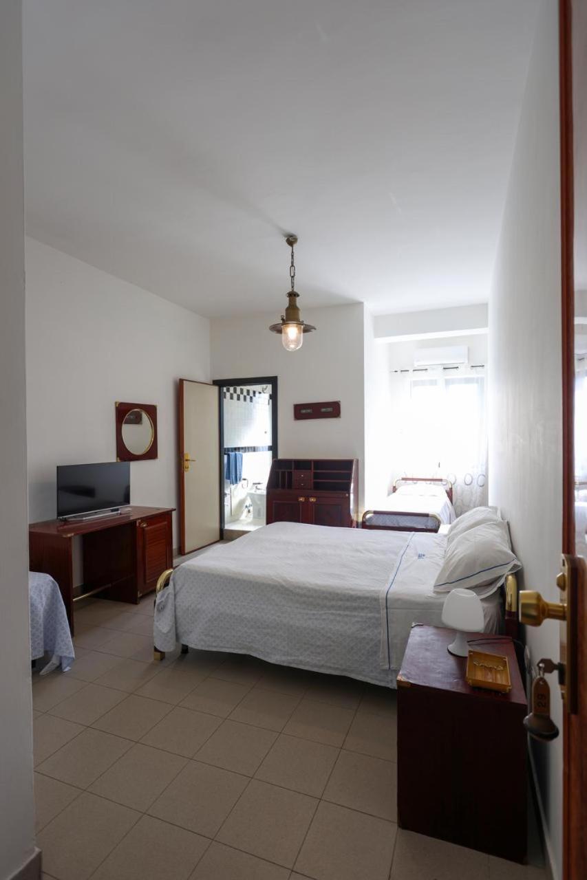 Hotel Barracuda Варкатуро Экстерьер фото